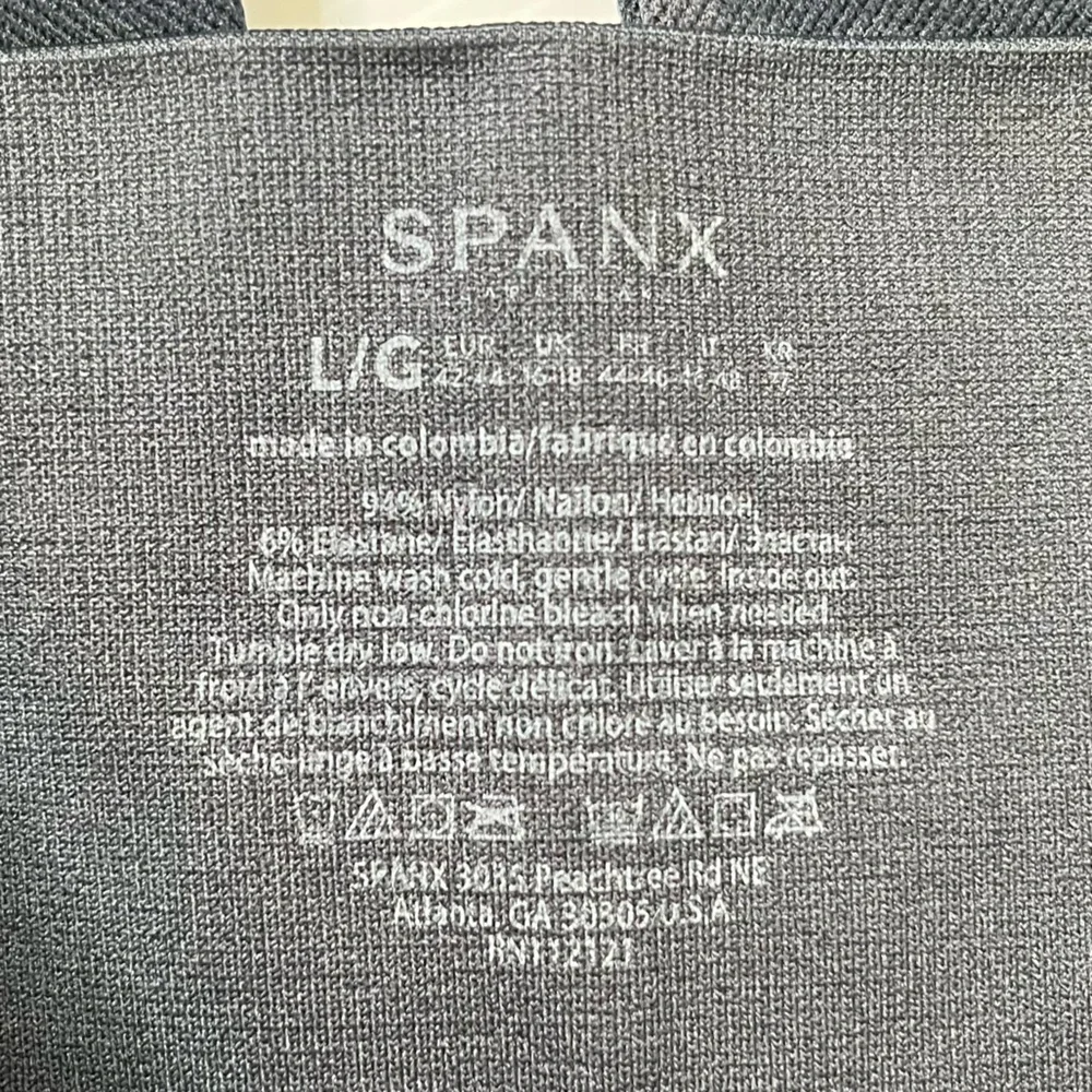 Spanx Look At Me Now Seamless Black Camo Print Leggings Womens Size Large Casual